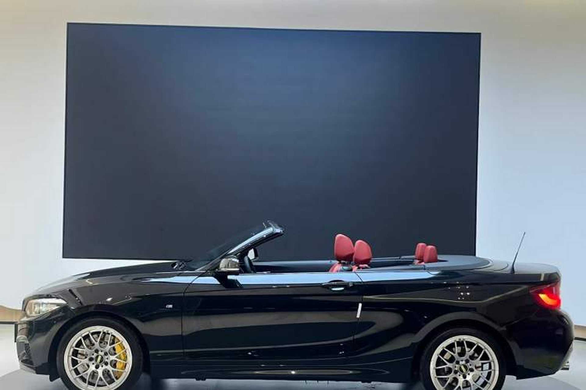 Used BMW 2 Series 2019 225i Convertible Coupe Luxury Edition M Sport Package Exterior 5