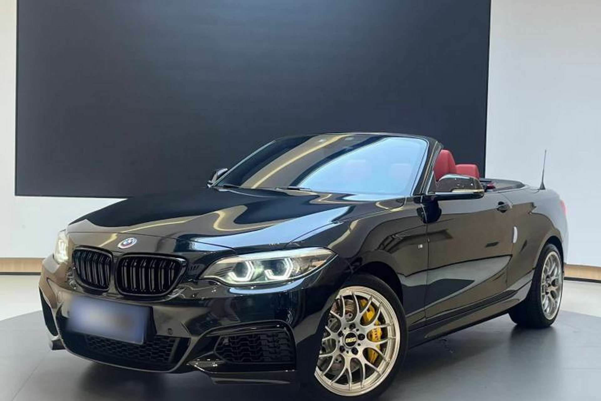 Used BMW 2 Series 2019 225i Convertible Coupe Luxury Edition M Sport Package Front Left 45 Deg