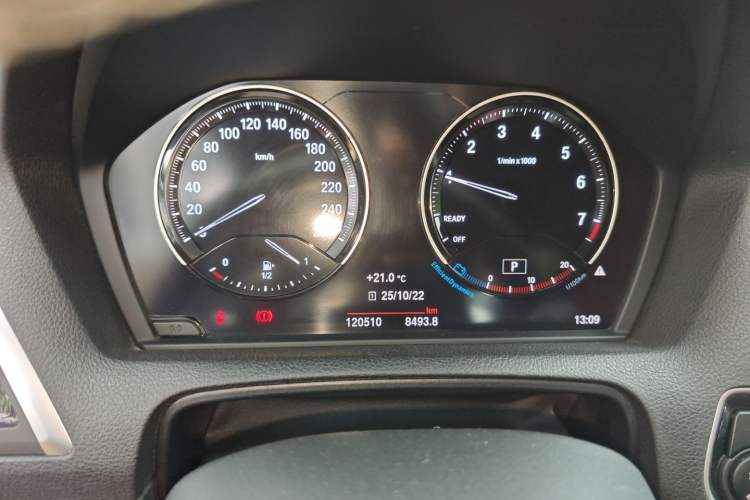 Used BMW 2 Series 2019 225i Luxury Model with M Sport Package Instrument Cluster