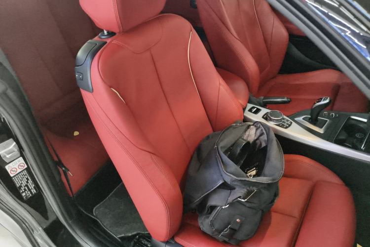 Used BMW 2 Series 2019 225i Convertible Coupe Luxury Edition M Sport Package Right Front Seat
