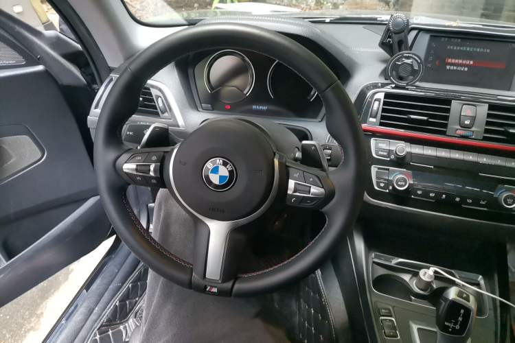 Used BMW 2 Series 2019 225i Sport Design Package Steering Wheel