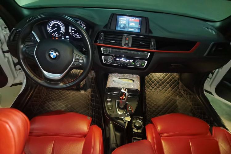 Used BMW 2 Series 2019 225i Convertible Coupe Sports Design Package Center Console
