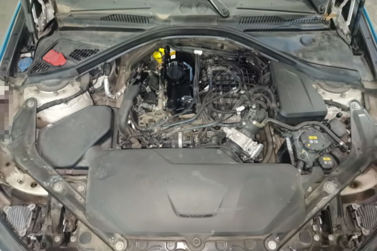 Used BMW 2 Series 2019 225i Convertible Coupe Sports Design Package Engine Bay