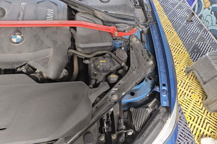 Used BMW 2 Series 2019 225i Convertible Coupe Luxury Edition M Sport Package Engine Bay Left