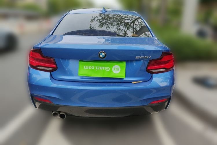Used BMW 2 Series 2019 225i Luxury Model with M Sport Package Exterior 4