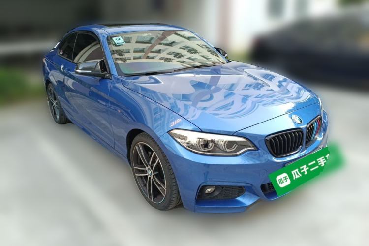 Used BMW 2 Series 2019 225i Luxury Model with M Sport Package Front Right 45 Deg