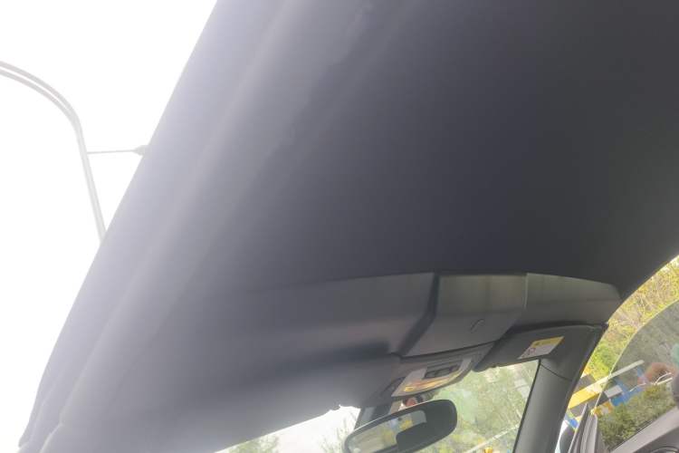 Used BMW 2 Series 2019 225i Convertible Coupe Sports Design Package Headliner