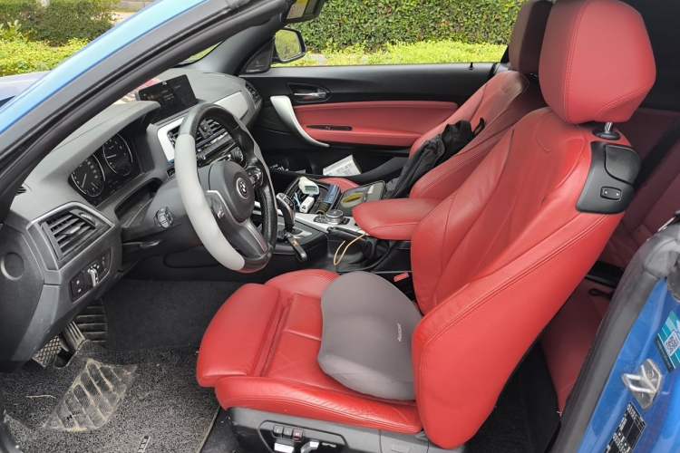 Used BMW 2 Series 2019 225i Convertible Coupe Luxury Edition M Sport Package Left Front Seat