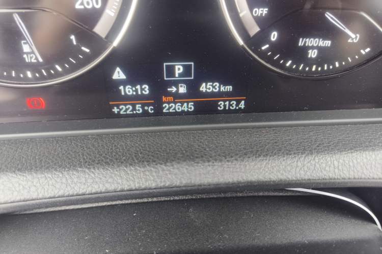 Used BMW 2 Series 2019 225i Convertible Coupe Sports Design Package Odometer Close Up