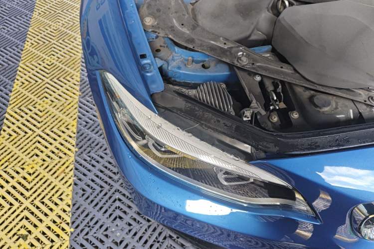 Used BMW 2 Series 2019 225i Convertible Coupe Luxury Edition M Sport Package Right Front Headlight