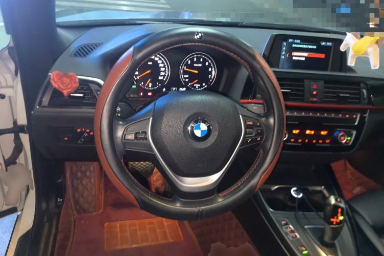 Used BMW 2 Series 2019 225i Convertible Coupe Sports Design Package Steering Wheel