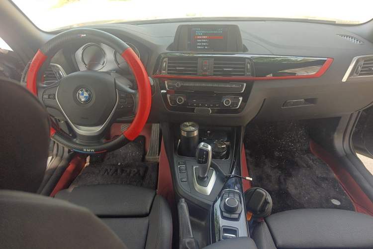 Used BMW 2 Series 2019 225i Convertible Coupe Sports Design Package Center Console