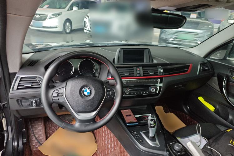 Used BMW 2 Series 2019 225i Sport Design Package Center Console