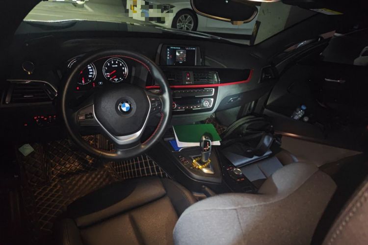 Used BMW 2 Series 2019 225i Convertible Coupe Sports Design Package Center Console