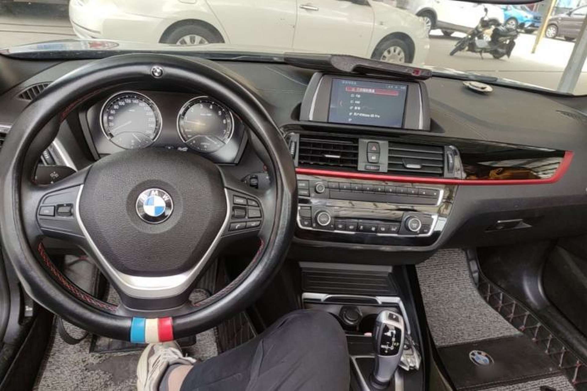 Used BMW 2 Series 2019 225i Convertible Coupe Sports Design Package Center Console
