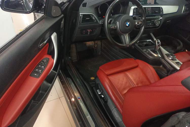 Used BMW 2 Series 2019 225i Convertible Coupe Luxury Edition M Sport Package Driver Seat