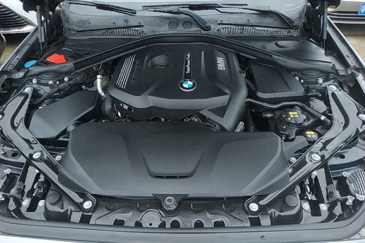 Used BMW 2 Series 2019 225i Convertible Coupe Sports Design Package Engine Bay