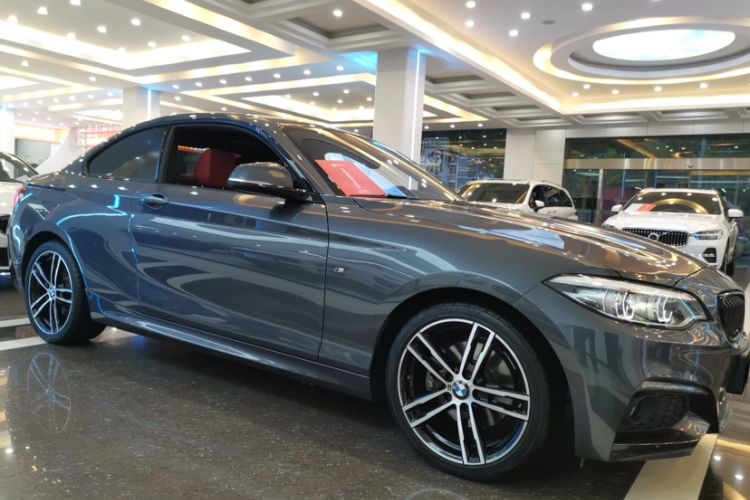 Used BMW 2 Series 2019 225i Luxury Model with M Sport Package Exterior 2