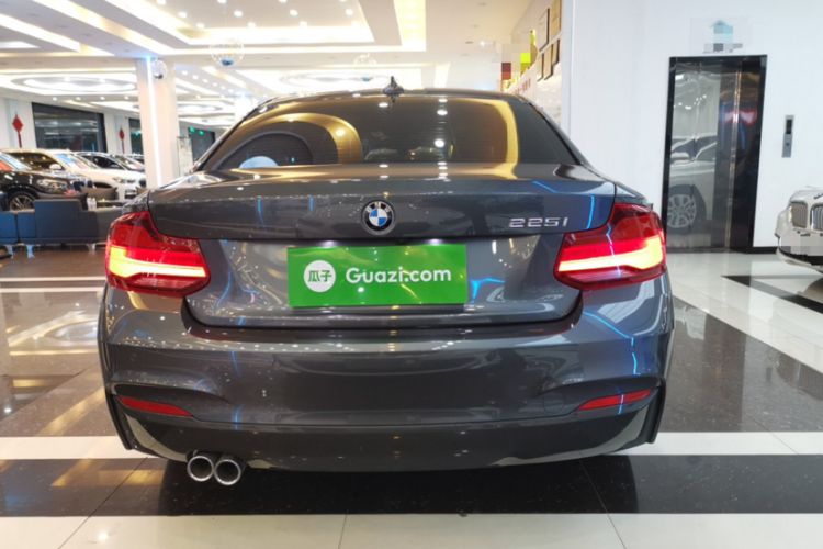 Used BMW 2 Series 2019 225i Luxury Model with M Sport Package Exterior 4