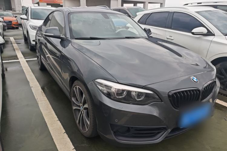 Used BMW 2 Series 2019 225i Sport Design Package Front Right 45 Deg