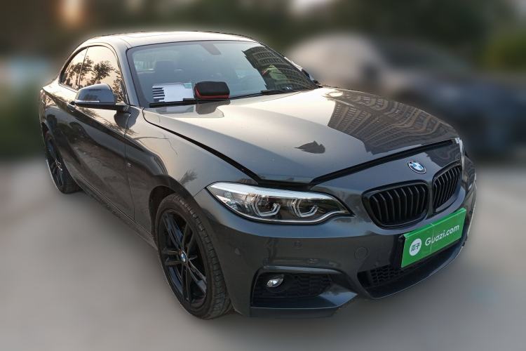 Used BMW 2 Series 2019 225i Luxury Model with M Sport Package Front Right 45 Deg