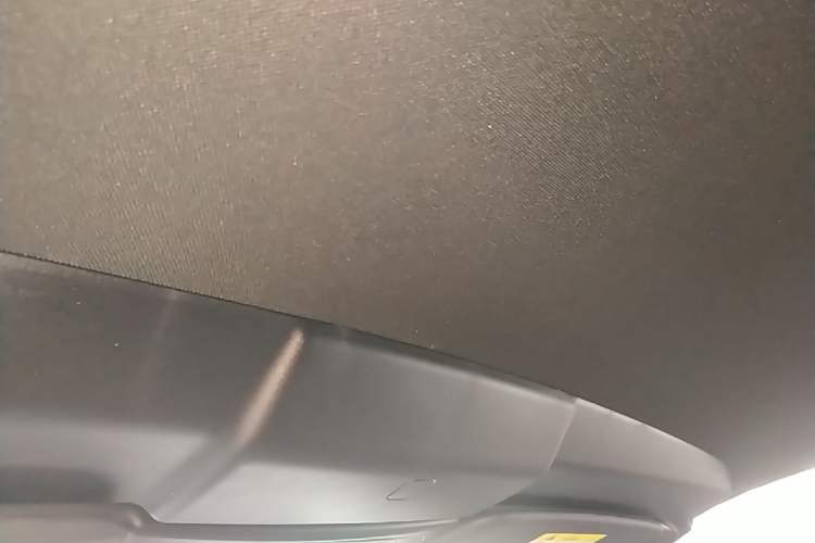 Used BMW 2 Series 2019 225i Convertible Coupe Sports Design Package Headliner