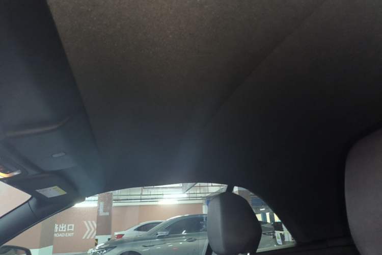 Used BMW 2 Series 2019 225i Convertible Coupe Sports Design Package Headliner