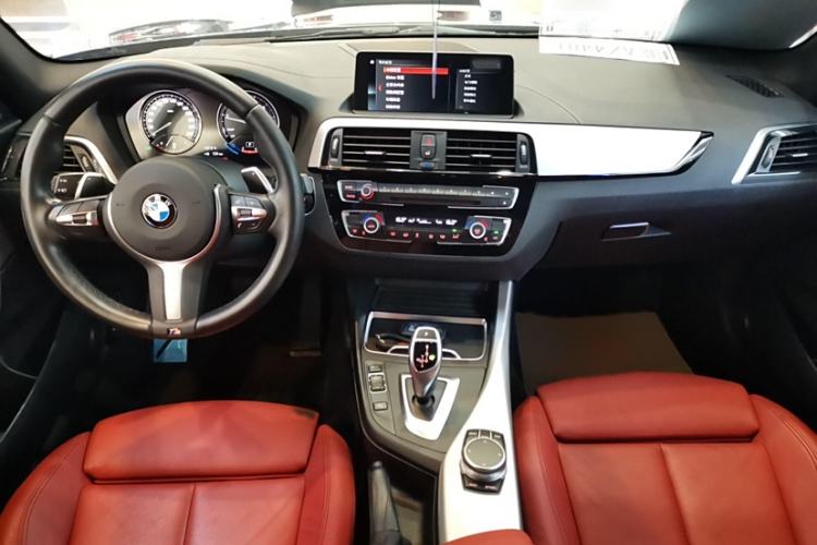 Used BMW 2 Series 2019 225i Luxury Model with M Sport Package Interior 1