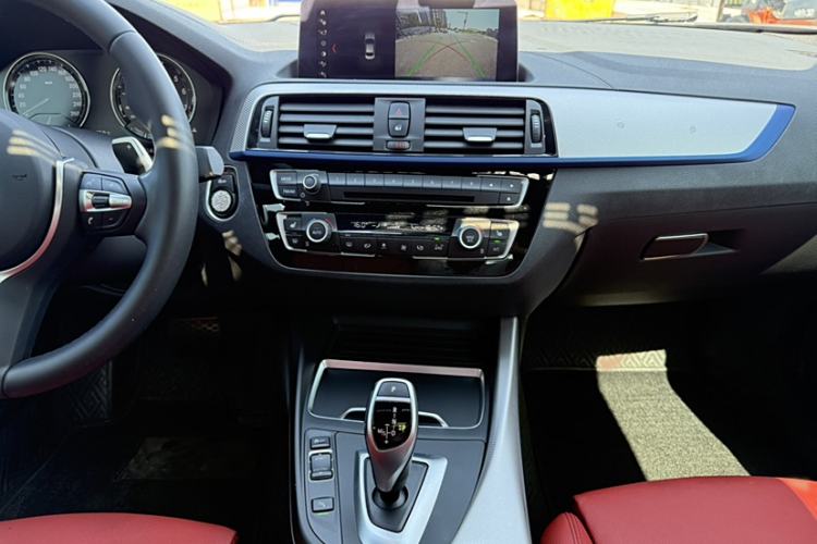 Used BMW 2 Series 2019 225i Luxury Model with M Sport Package Interior 10