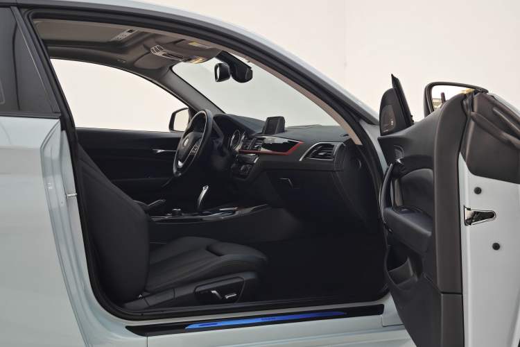 Used BMW 2 Series 2019 225i Sport Design Package Interior 10