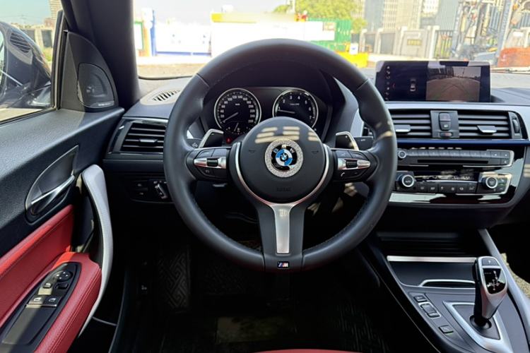Used BMW 2 Series 2019 225i Luxury Model with M Sport Package Interior 11