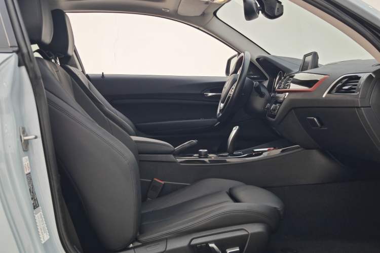 Used BMW 2 Series 2019 225i Sport Design Package Interior 4