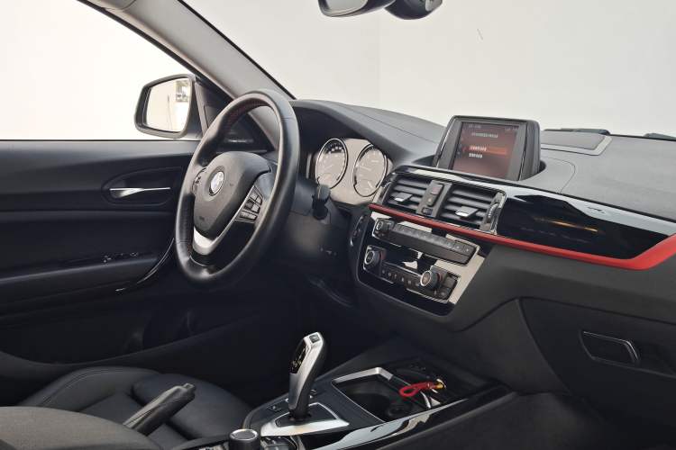 Used BMW 2 Series 2019 225i Sport Design Package Interior 5