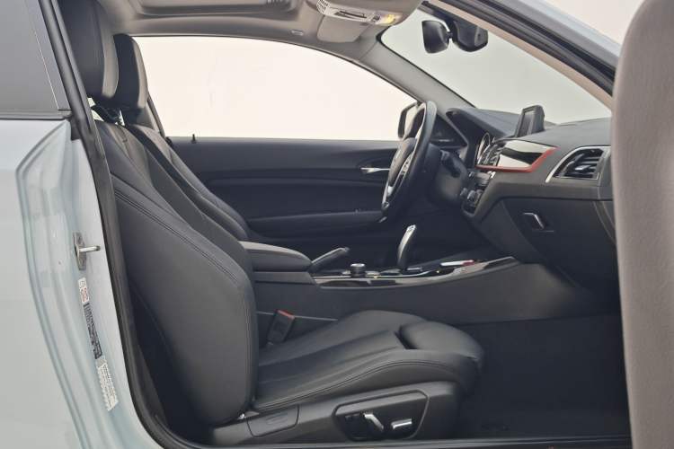 Used BMW 2 Series 2019 225i Sport Design Package Interior 6