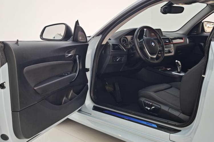 Used BMW 2 Series 2019 225i Sport Design Package Interior 8