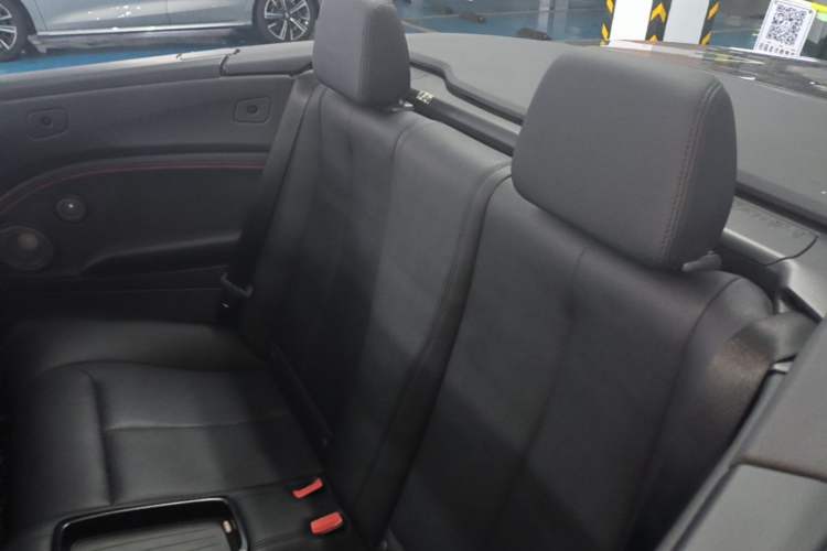 Used BMW 2 Series 2019 225i Convertible Coupe Sports Design Package Left Rear Seat