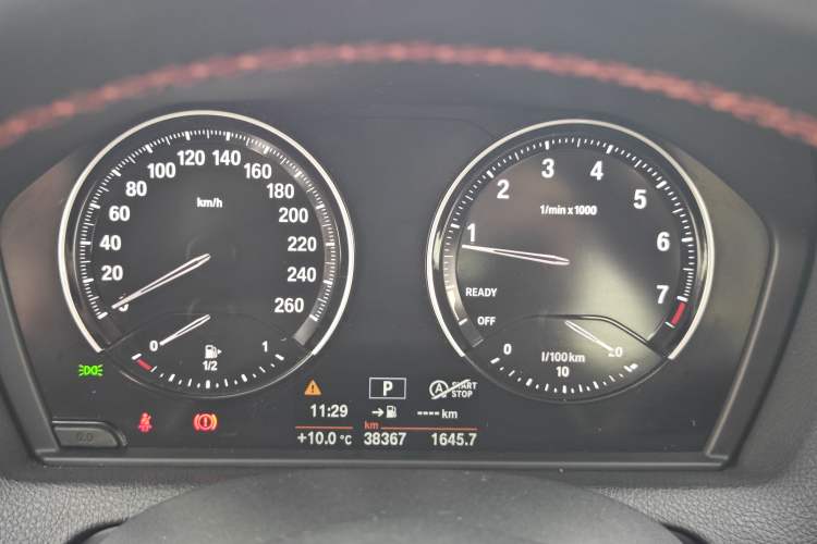 Used BMW 2 Series 2019 225i Sport Design Package Odometer Close Up