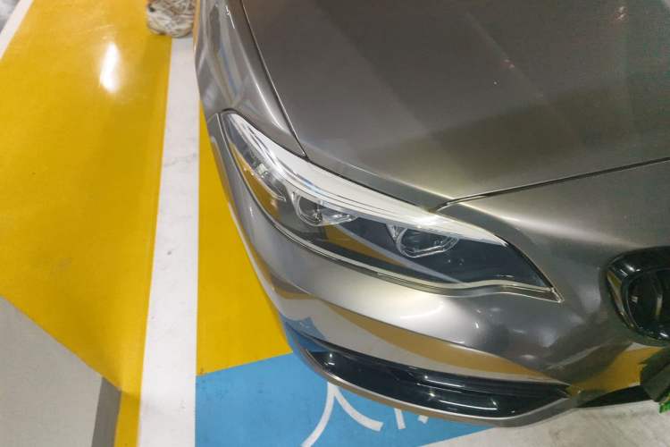 Used BMW 2 Series 2019 225i Convertible Coupe Sports Design Package Right Front Headlight