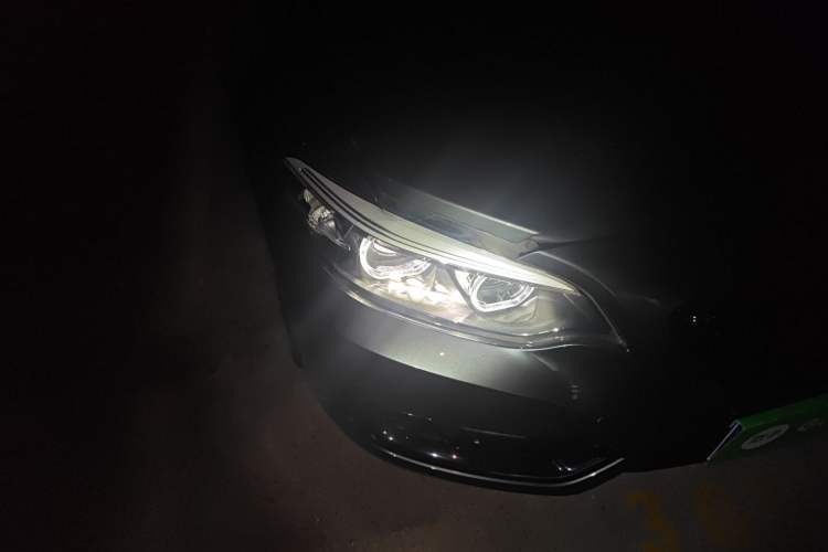 Used BMW 2 Series 2019 225i Convertible Coupe Sports Design Package Right Front Headlight