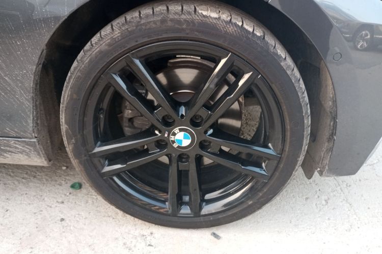 Used BMW 2 Series 2019 225i Luxury Model with M Sport Package Right Front Wheel Hub