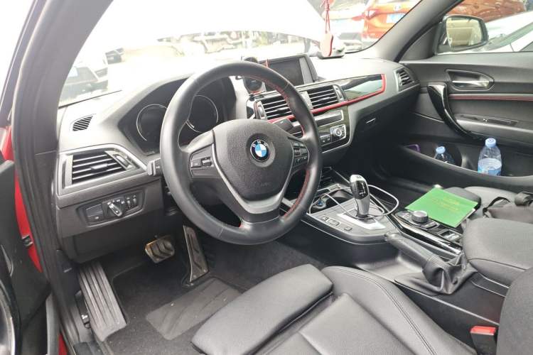 Used BMW 2 Series 2019 225i Convertible Coupe Sports Design Package Steering Wheel