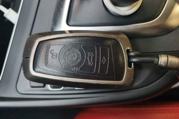 Used BMW 2 Series 2019 225i Luxury Model with M Sport Package Vehicle Key