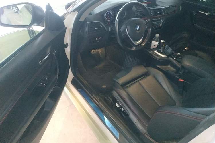 Used BMW 2 Series 2019 225i Sport Design Package Driver Seat