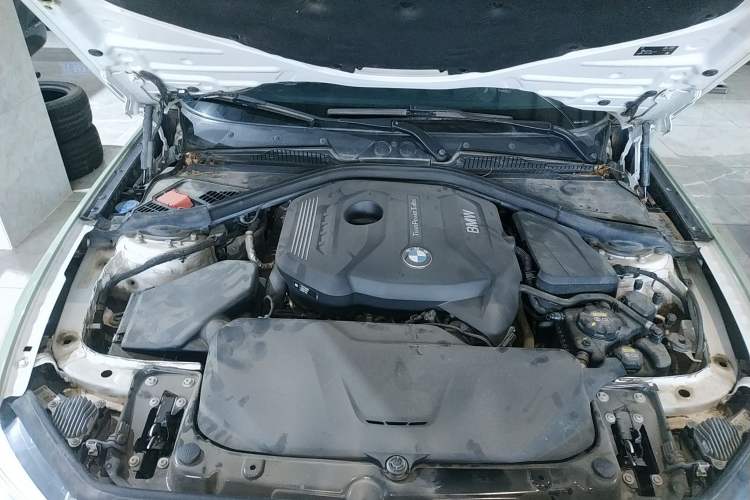 Used BMW 2 Series 2019 225i Sport Design Package Engine Bay