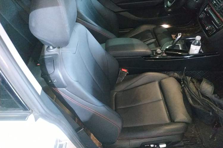 Used BMW 2 Series 2019 225i Sport Design Package Right Front Seat