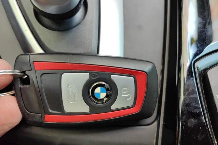 Used BMW 2 Series 2019 225i Convertible Coupe Sports Design Package Vehicle Key