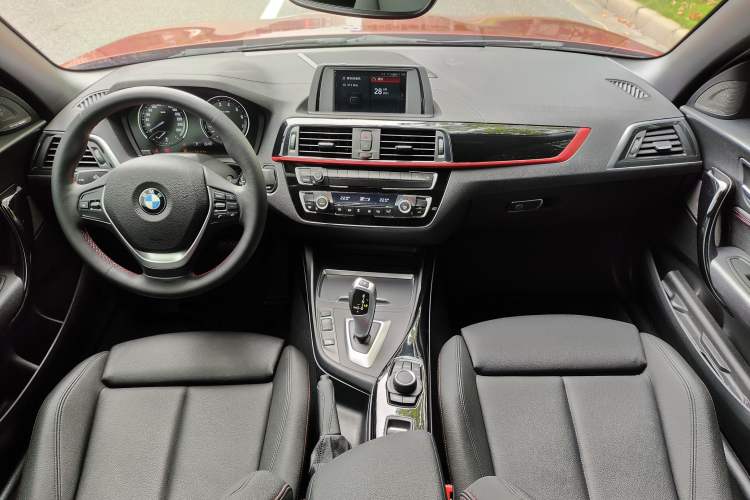 Used BMW 2 Series 2019 225i Convertible Coupe Sports Design Package Center Console