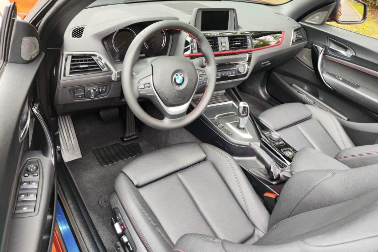 Used BMW 2 Series 2019 225i Convertible Coupe Sports Design Package Driver Seat
