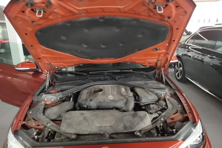 Used BMW 2 Series 2019 225i Convertible Coupe Sports Design Package Engine Bay