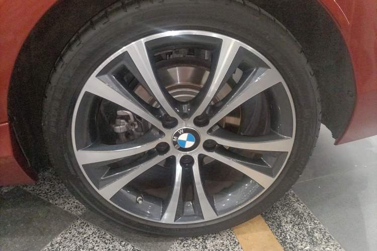 Used BMW 2 Series 2019 225i Convertible Coupe Sports Design Package Left Rear Wheel Hub